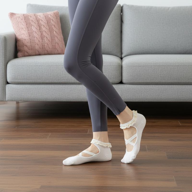 Pilates & Yoga Elastic Band - 1足組のかわいいレースワークピラティスソックス、プリンセス風女性用ヨガソックス、プロ仕様のバックレス通気性滑り止めバレエスポーツソックス