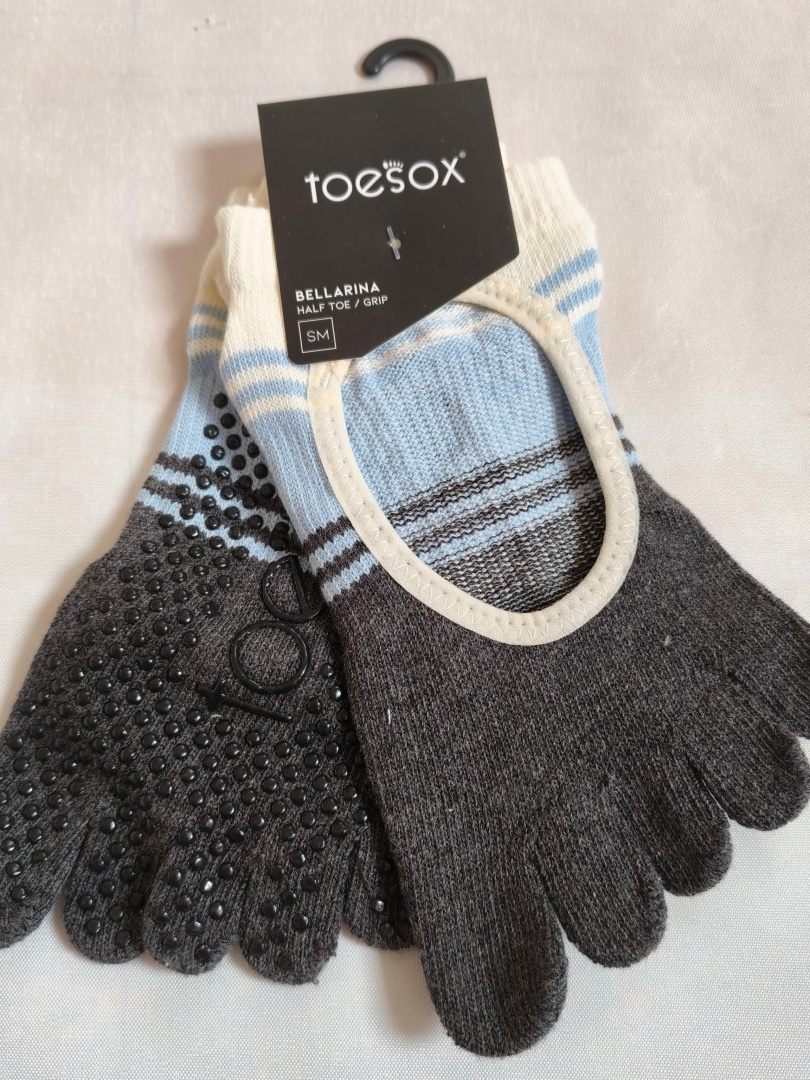 Toesox ヨガ 5 本指ソックス メンズ レディース プ - Pilates Yoga And Gym のレビューと価格